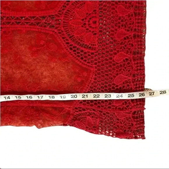 Women’s Red sunburst Crochet Knit top cover up, layering piece - Picture 3 of 8